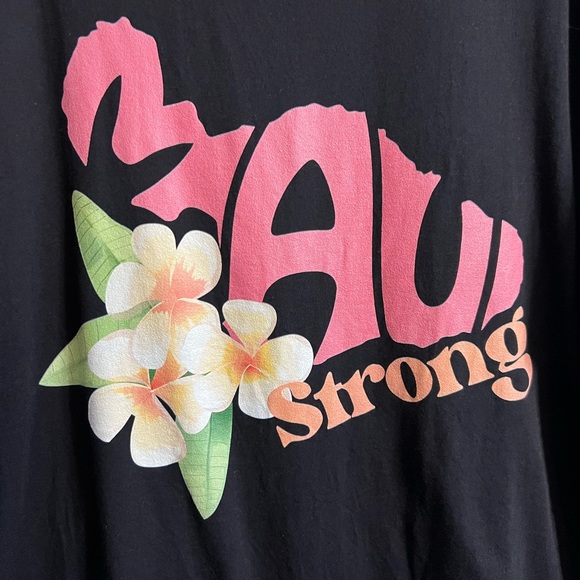 Maui Strong Graphic Tee - Picture 2 of 6